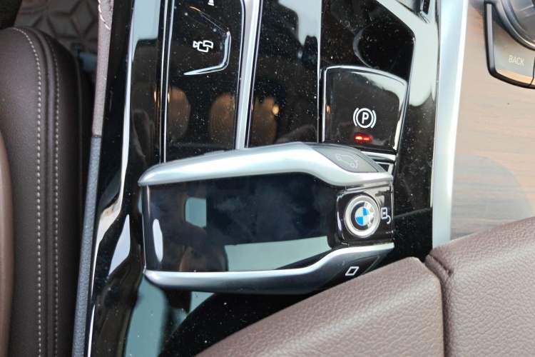 Used BMW 5 Series 2021 530Li Executive Luxury Package Vehicle Key