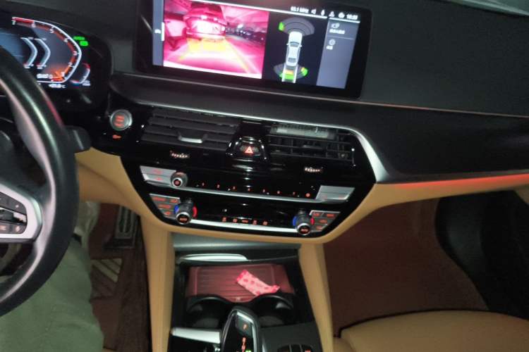 Used BMW 5 Series 2021 525i M Sport Package Audio And AC Panel
