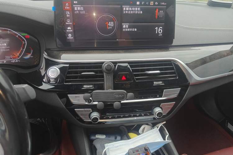 Used BMW 5 Series 2021 525Li M Sport Package Audio And AC Panel
