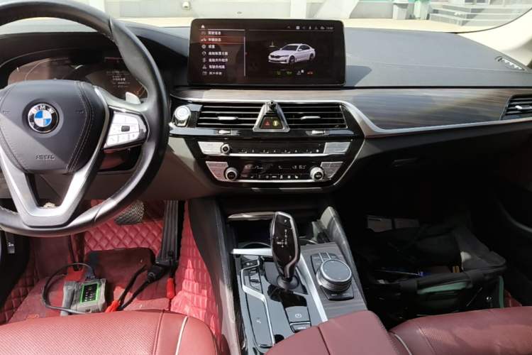 Used BMW 5 Series 2021 530Li Leading Luxury Package Audio And AC Panel