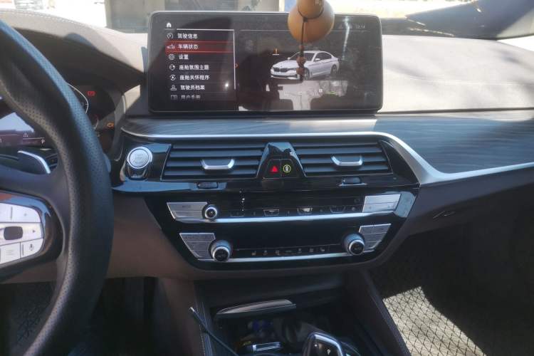 Used BMW 5 Series 2021 Restyled 530Li Leading Edition Luxury Package Audio And AC Panel
