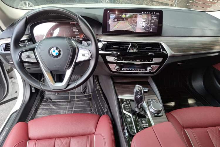 Used BMW 5 Series 2021 530Li Luxury Edition Premium Package Audio And AC Panel