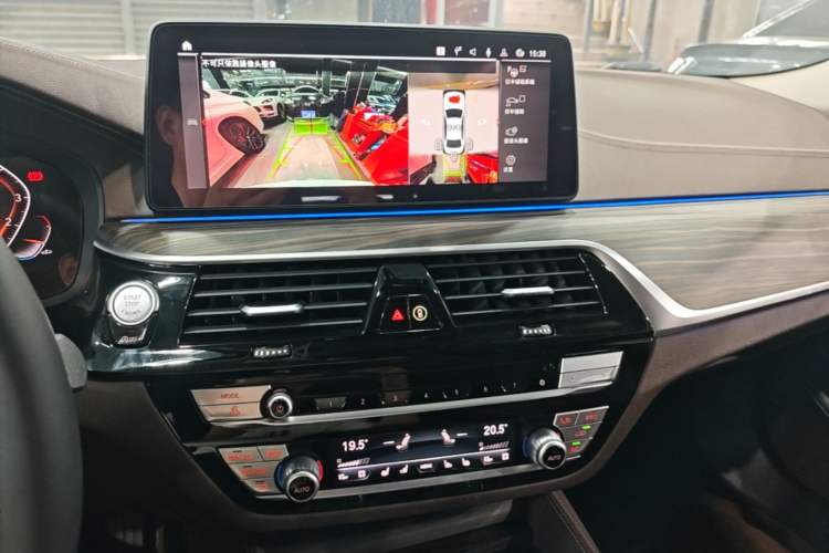 Used BMW 5 Series 2021 530Li Luxury Edition Premium Package Audio And AC Panel
