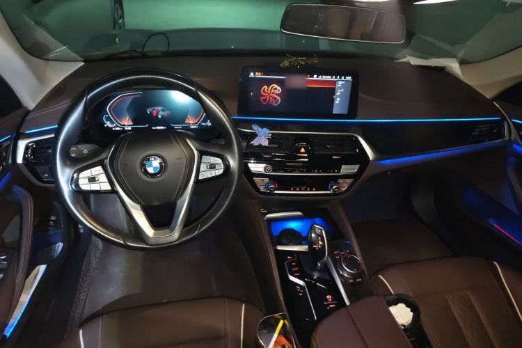 Used BMW 5 Series 2021 525Li Luxury Package Center Console