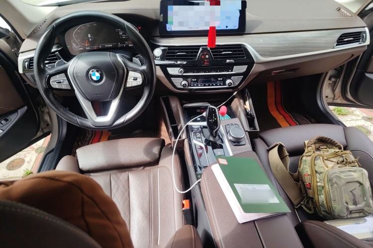 Used BMW 5 Series 2021 530Li Luxury Edition Premium Package Center Console