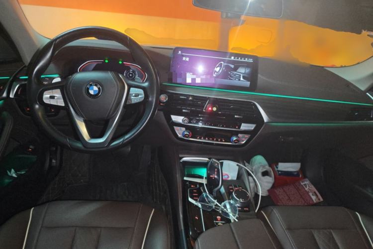 Used BMW 5 Series 2021 530Li Leading Luxury Package Center Console