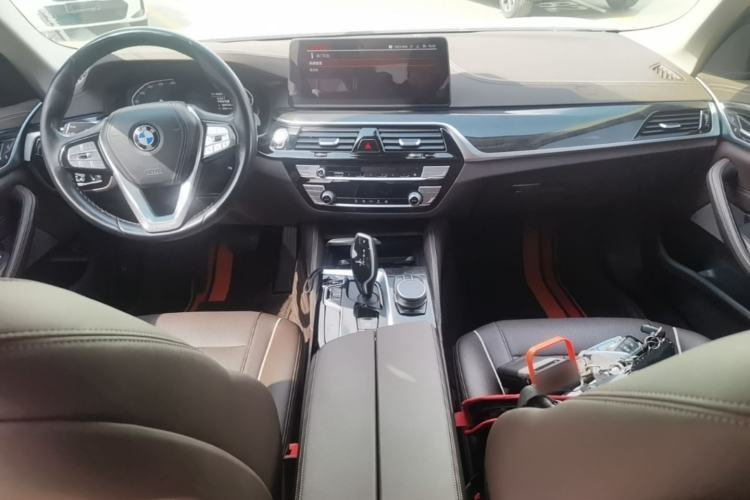 Used BMW 5 Series 2021 Updated Version 525Li Luxury Package Center Console