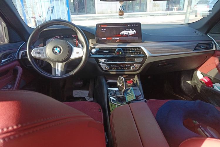Used BMW 5 Series 2021 530Li Leading Model M Sport Package Center Console