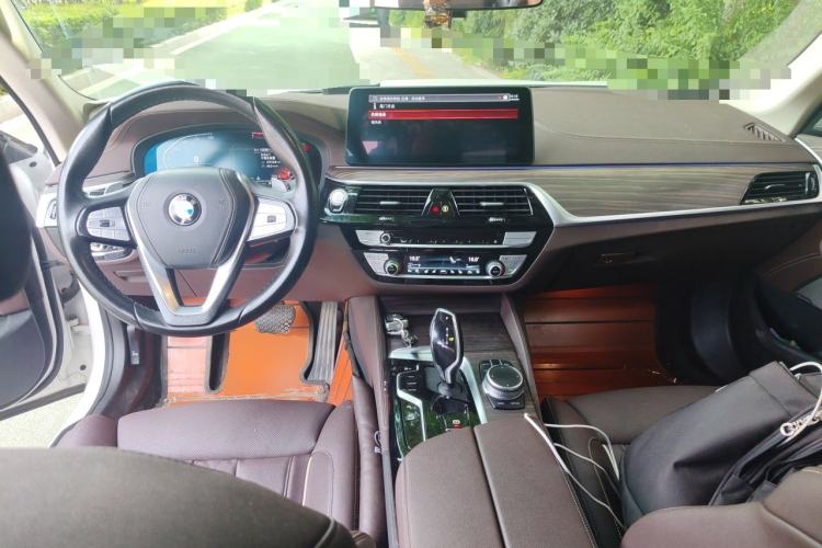 Used BMW 5 Series 2021 530Li Luxury Edition Premium Package Center Console