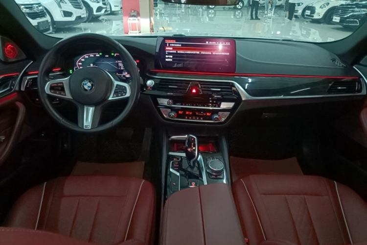 Used BMW 5 Series 2021 525Li M Sport Package Center Console