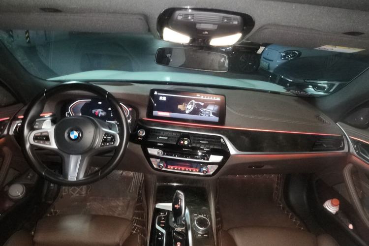 Used BMW 5 Series 2021 Restyled 530Li Luxury Edition M Sport Package Center Console