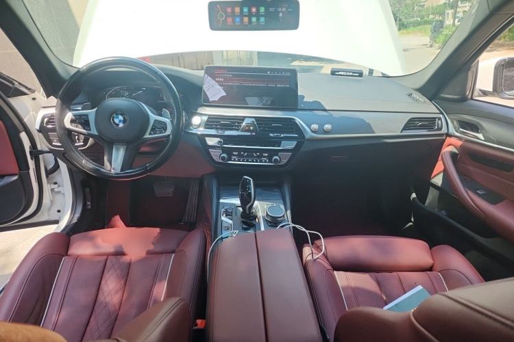 Used BMW 5 Series 2021 Restyled 530Li Luxury Edition M Sport Package Center Console