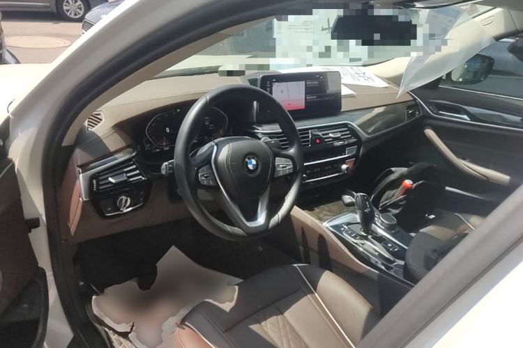 Used BMW 5 Series 2021 525Li Luxury Package Center Console