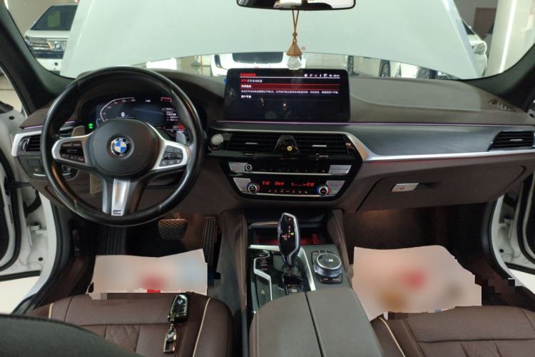 Used BMW 5 Series 2021 530Li Leading Model M Sport Package Center Console