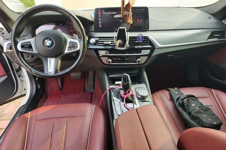 Used BMW 5 Series 2021 530Li Leading Model M Sport Package Center Console