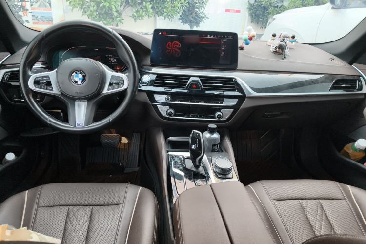 Used BMW 5 Series 2021 525Li M Sport Package Center Console