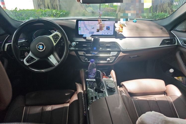 Used BMW 5 Series 2021 530Li Luxury Edition M Sport Package Center Console