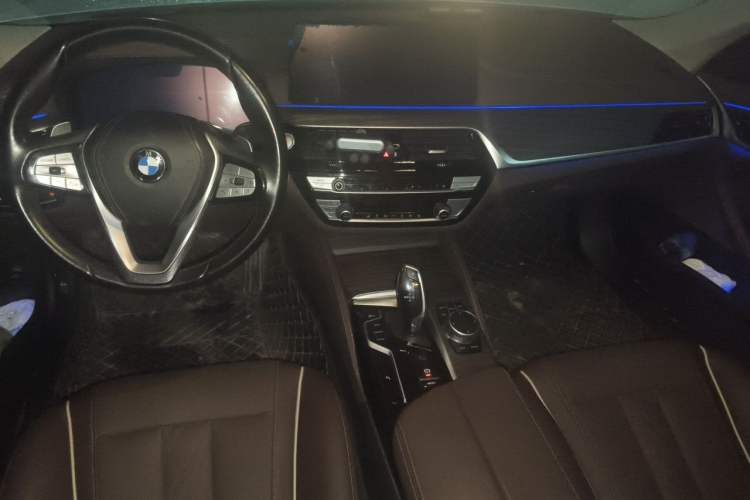 Used BMW 5 Series 2021 Updated 530Li xDrive Luxury Package Center Console