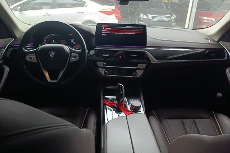 Used BMW 5 Series 2021 525Li Luxury Package Center Console