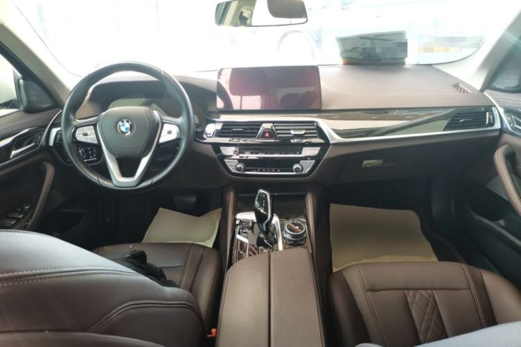 Used BMW 5 Series 2021 525Li Luxury Package Center Console
