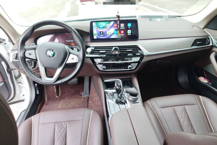 Used BMW 5 Series 2021 530Li Leading Luxury Package Center Console