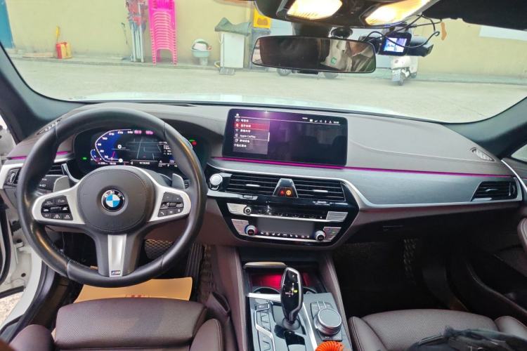 Used BMW 5 Series 2021 530Li Luxury Edition M Sport Package Center Console