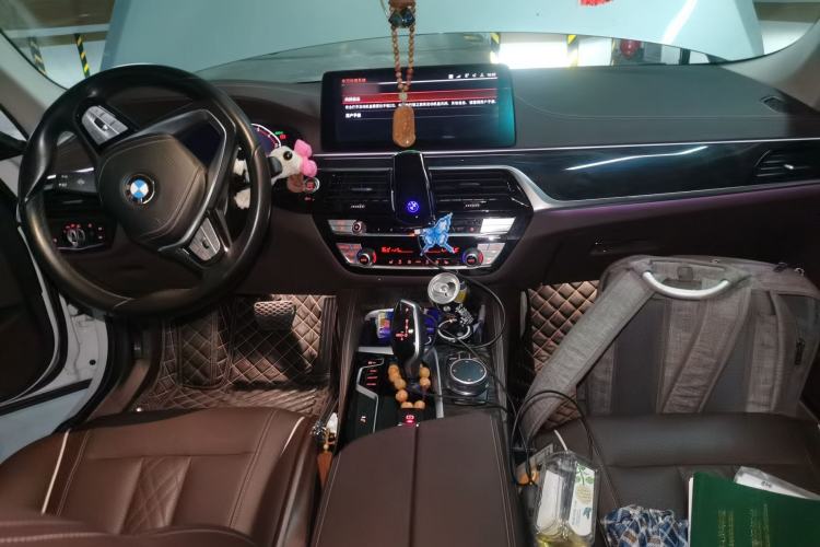 Used BMW 5 Series 2021 525Li M Sport Package Center Console