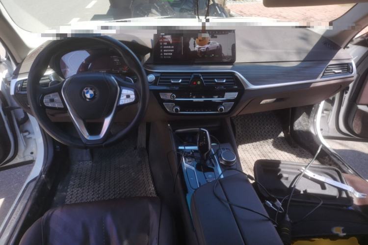 Used BMW 5 Series 2021 Restyled 530Li Leading Edition Luxury Package Center Console