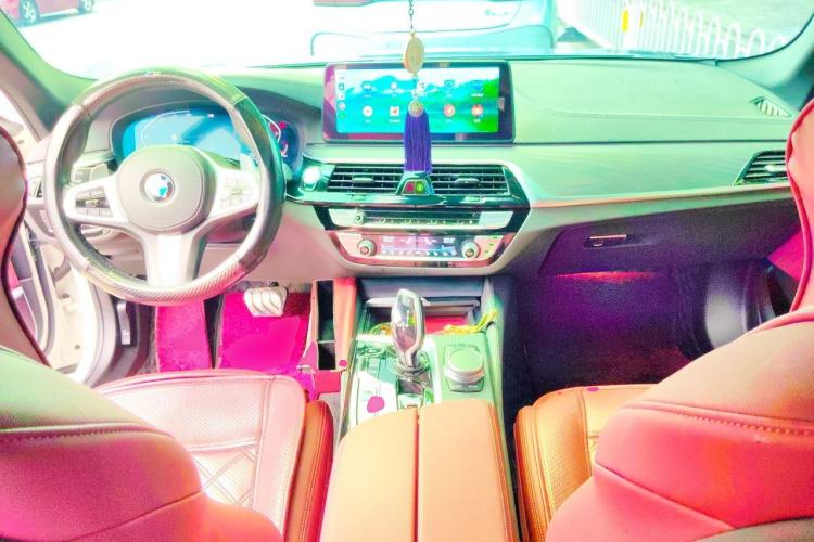 Used BMW 5 Series 2021 530Li Luxury Edition M Sport Package Center Console