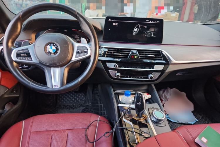 Used BMW 5 Series 2021 530Li Leading Model M Sport Package Center Console