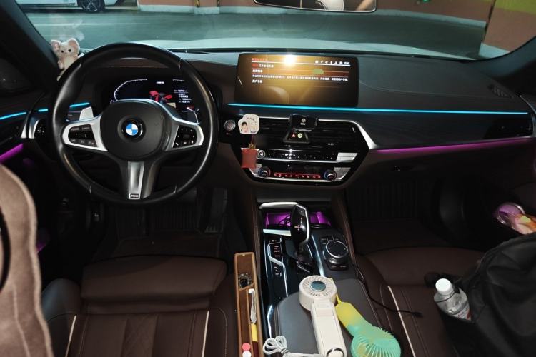 Used BMW 5 Series 2021 530Li Luxury Edition M Sport Package Center Console
