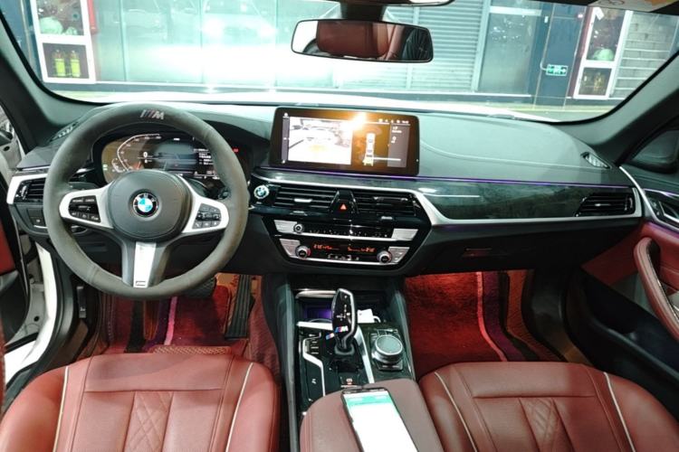 Used BMW 5 Series 2021 525Li M Sport Package Center Console