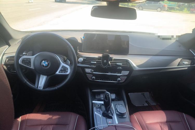 Used BMW 5 Series 2021 530Li Leading Model M Sport Package Center Console