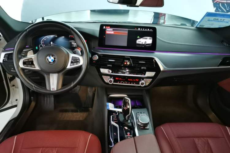 Used BMW 5 Series 2021 530Li Leading Model M Sport Package Center Console