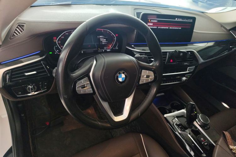 Used BMW 5 Series 2021 525Li Luxury Package Center Console