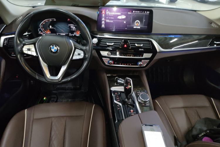 Used BMW 5 Series 2021 525Li Luxury Package Center Console