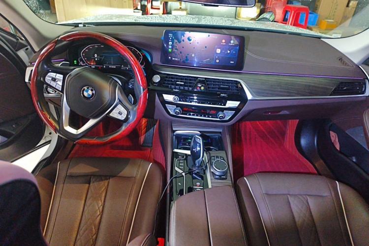 Used BMW 5 Series 2021 Restyled 530Li Leading Edition Luxury Package Center Console
