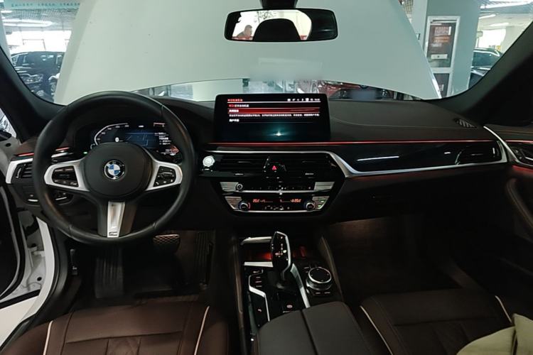 Used BMW 5 Series 2021 525Li M Sport Package Center Console