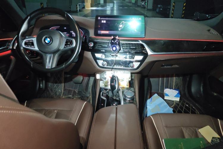 Used BMW 5 Series 2021 Facelifted 525Li M Sport Package Center Console