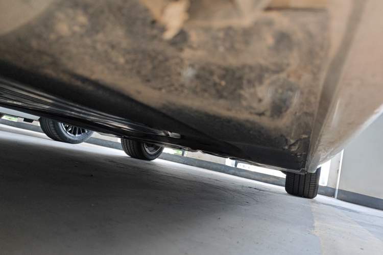 Used BMW 5 Series 2021 Facelifted 525Li M Sport Package Chassis Front Left