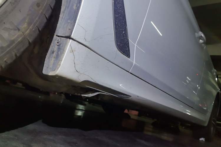 Used BMW 5 Series 2021 525Li M Sport Package Chassis Front Left
