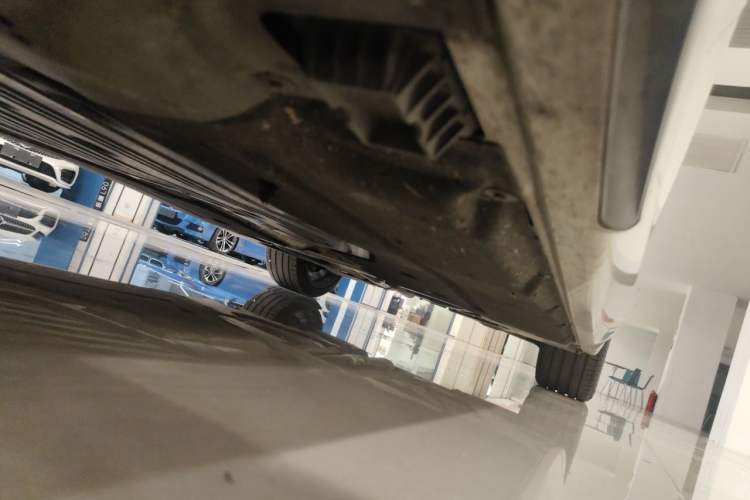 Used BMW 5 Series 2021 530Li Leading Model M Sport Package Chassis Front Left