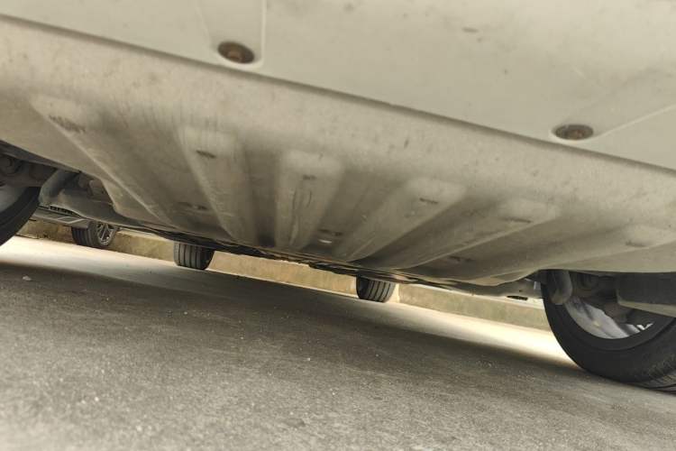 Used BMW 5 Series 2021 530Li Leading Model M Sport Package Chassis Front