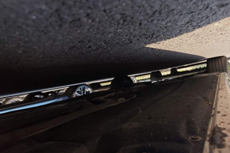 Used BMW 5 Series 2021 525Li M Sport Package Chassis Front Right