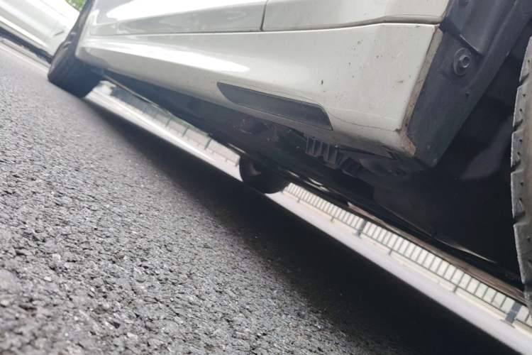 Used BMW 5 Series 2021 525Li M Sport Package Chassis Front Right