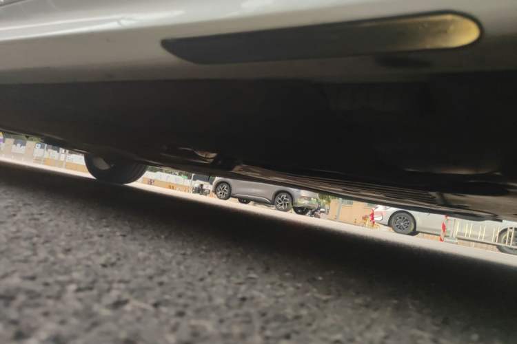 Used BMW 5 Series 2021 525Li M Sport Package Chassis Front Right