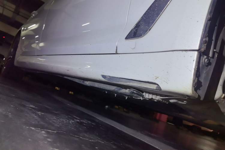Used BMW 5 Series 2021 525Li M Sport Package Chassis Front Right