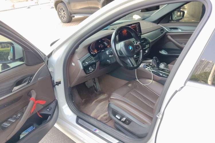 Used BMW 5 Series 2021 530Li Executive M Sport Package Driver Seat