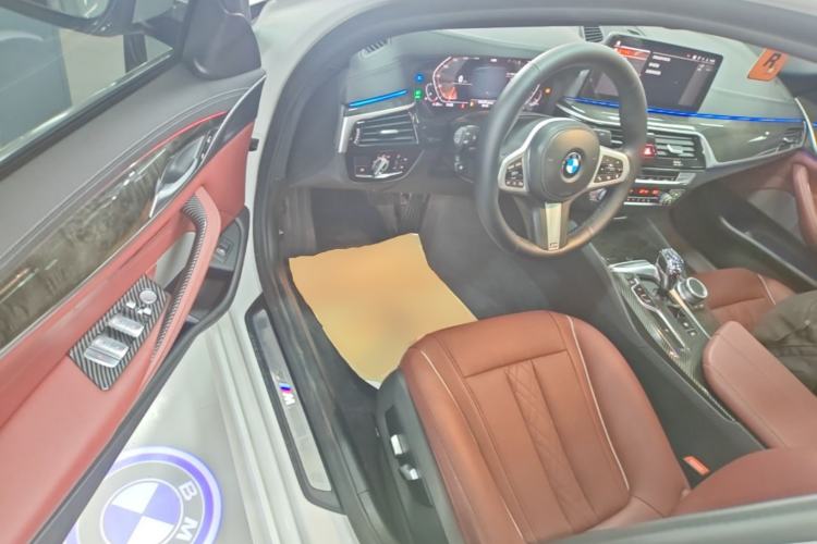 Used BMW 5 Series 2021 Facelifted 525Li M Sport Package Driver Seat