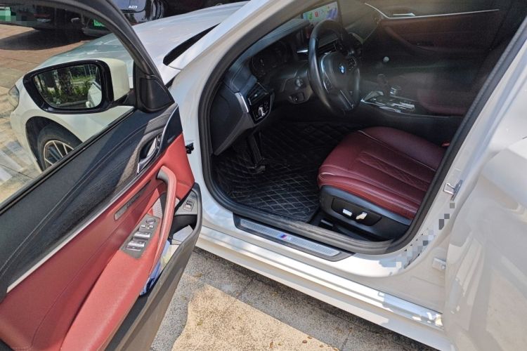 Used BMW 5 Series 2021 530Li Leading Model M Sport Package Driver Seat